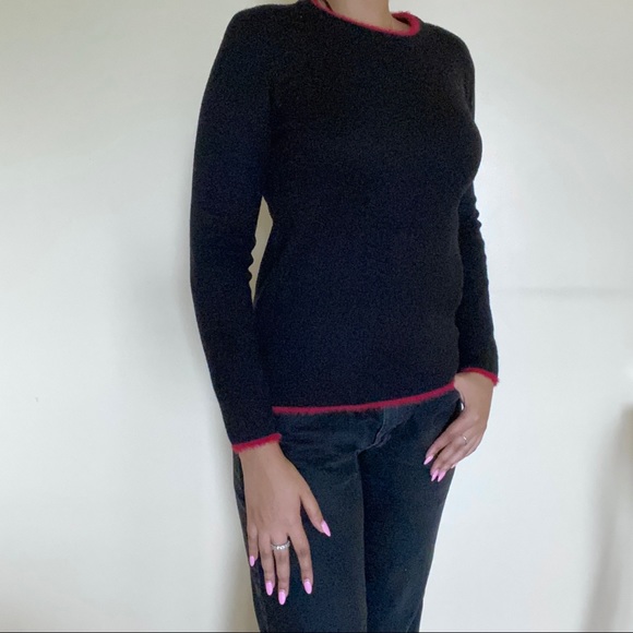 Suzy Shier Black & Red Sweater - Picture 2 of 4